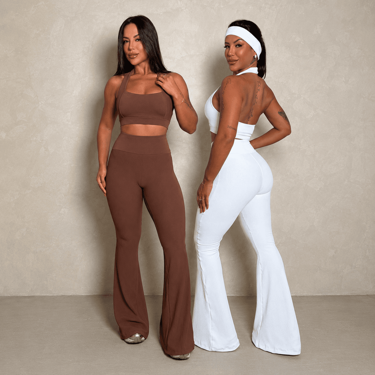 Calça Flare Canelada 3D
