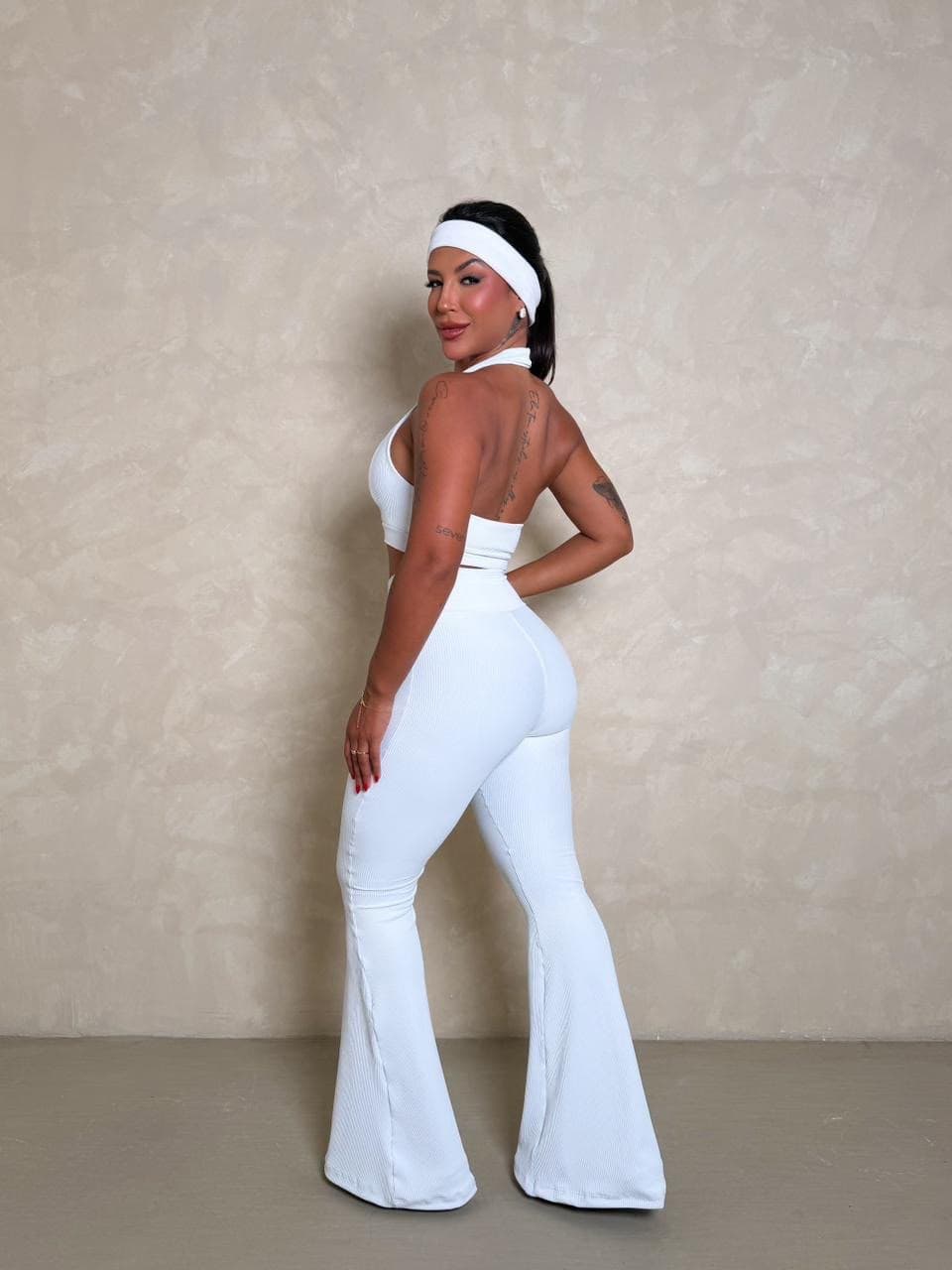 Calça Flare Canelada 3D, foto 2